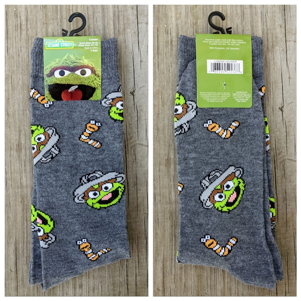 SESAME STREET Men Crew Socks l 1 pair NWT